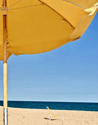 umbrella and beachchair sugar beach