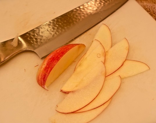 Apple custard knife and apples