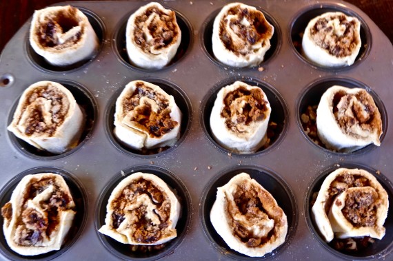 sticky buns rolled up in tin