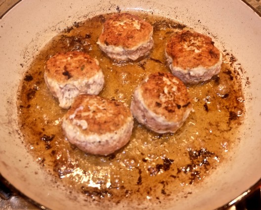 Turkey meatballs frying 4