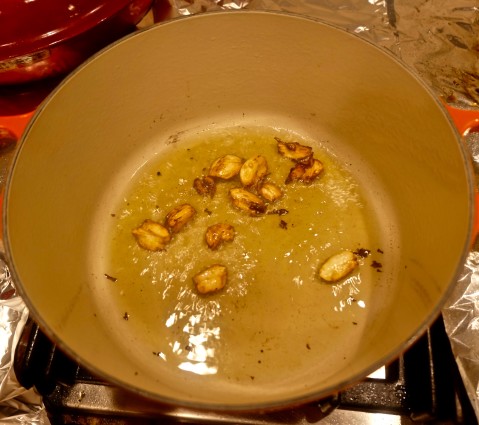 fingerlings garlic in oil