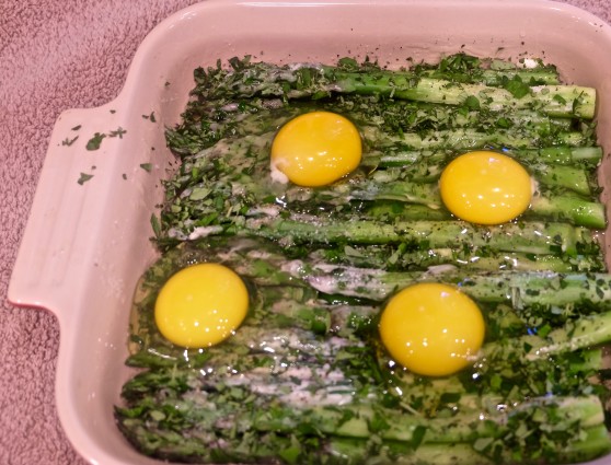 asparagus  parmesan with eggs