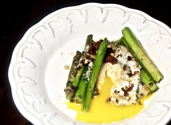 asparagus runny eggs