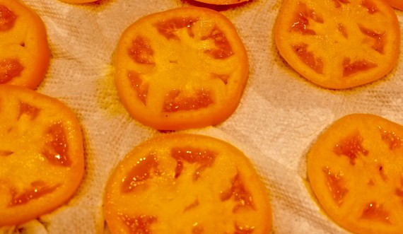 sea aspargus tomatoes on paper