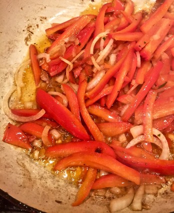 chicken skillet onions and peppers