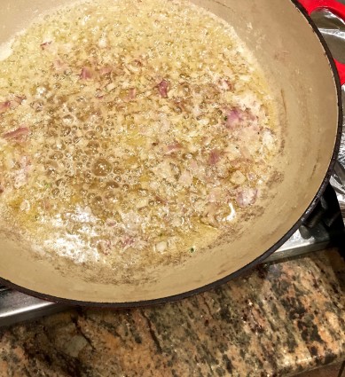 fuslli pasta shallots cooking