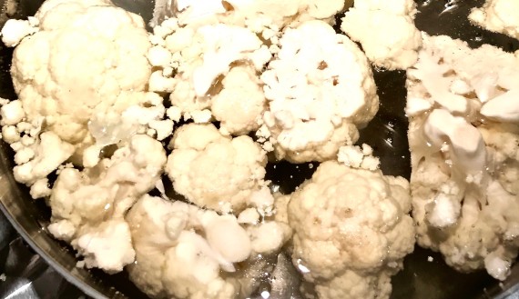 cailiflower mash cauliflower in water