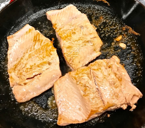 honey soy salmon slamon in skillet