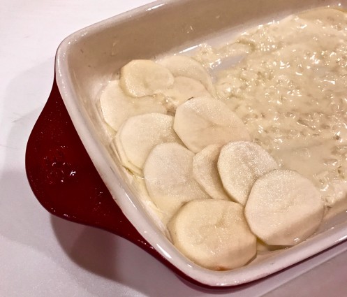 scalloped potatoes layer sauce potato