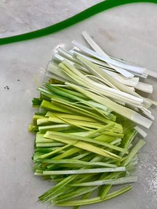 Lemony Green Beans leeks cut