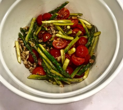 roasted aparagus with walnuts asparagus, tomatoes walnuts